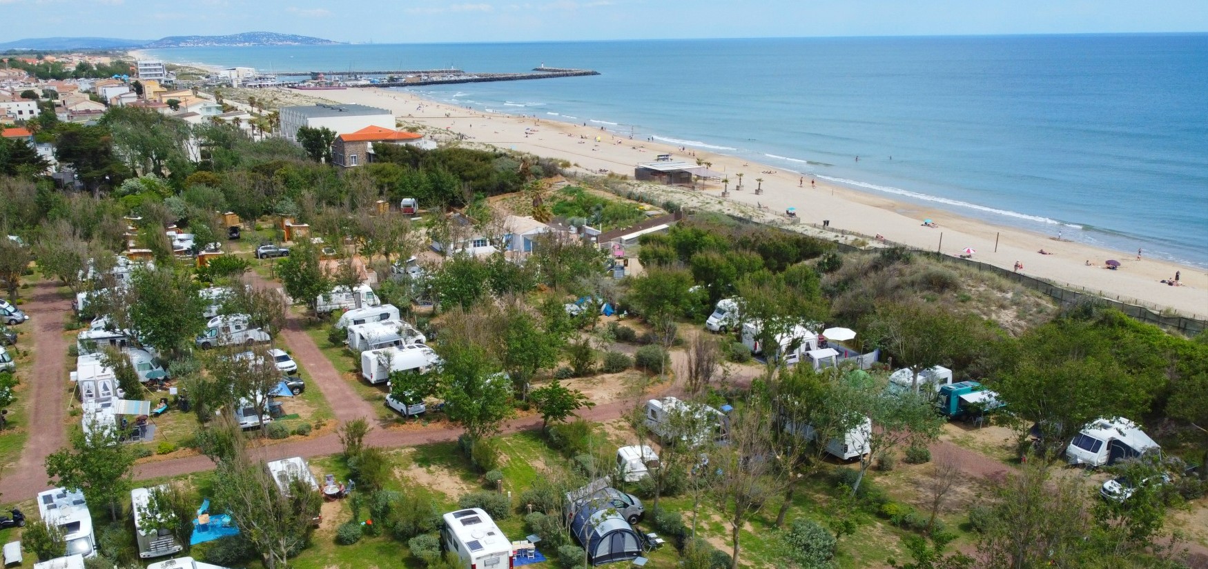 Vue aérienne accès direct à la plage