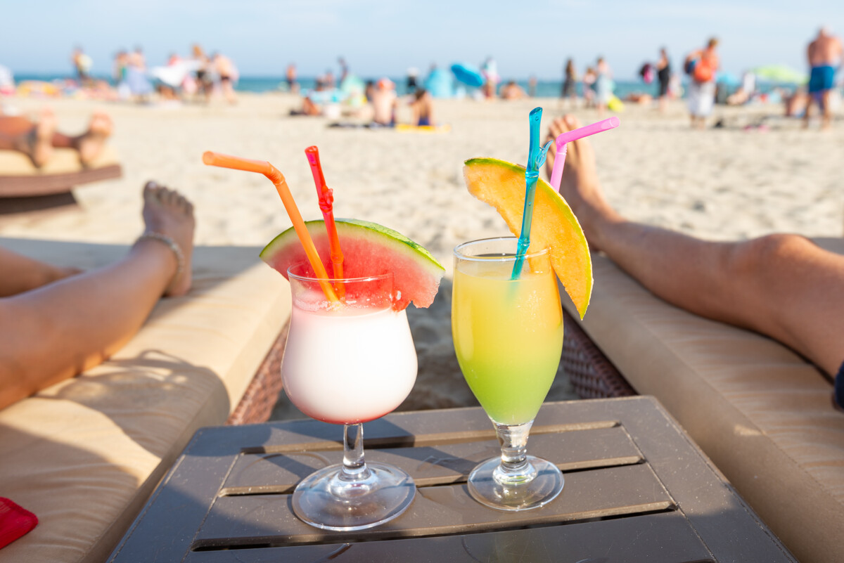 Aperitivo en la playa - © Office de Tourisme Archipel de Thau